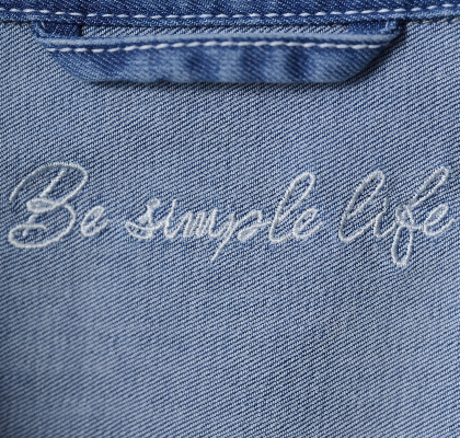 Be simple lifeの刺繍